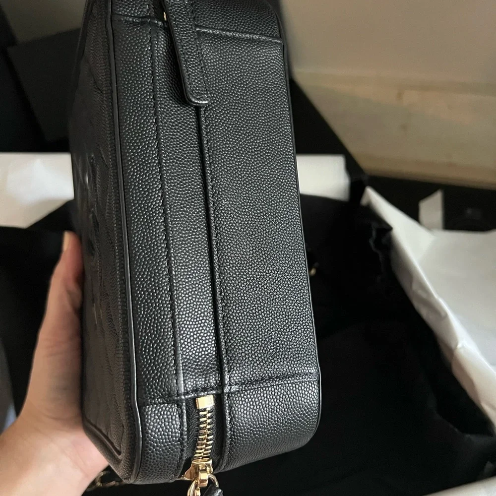 Chanel Medium Black Filigree Quilted Calf Grain Vanity Case w Handle - 20C - NWT - Picture 4 of 11